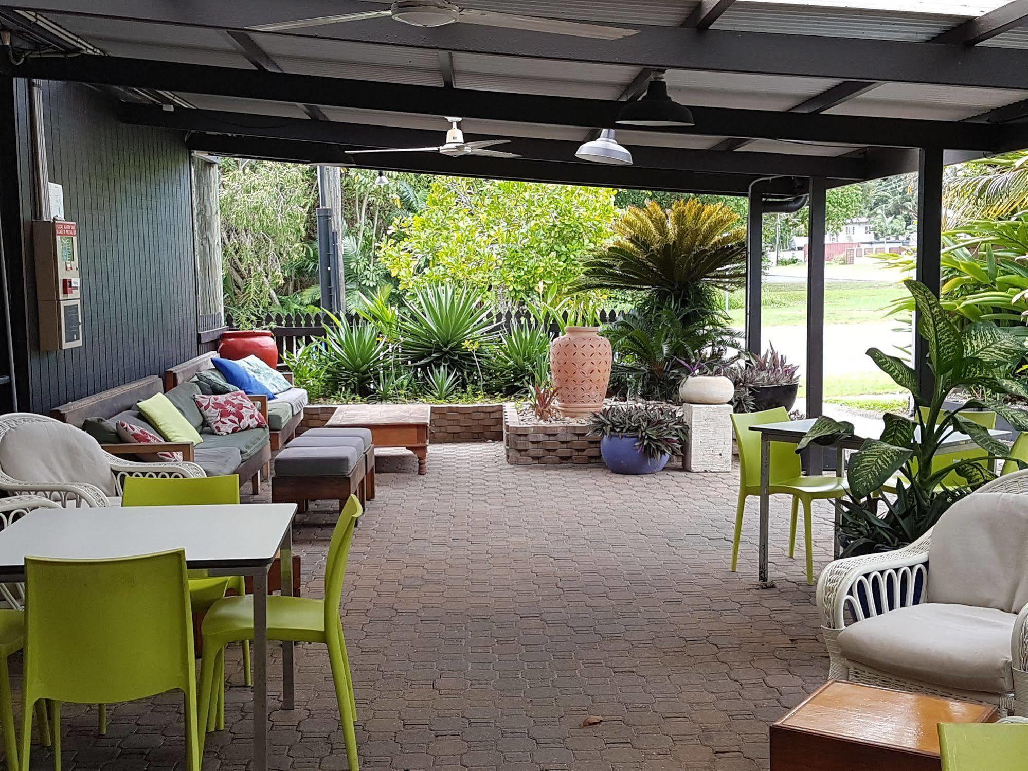 Coral Beach Lodge Port Douglas Esterno foto